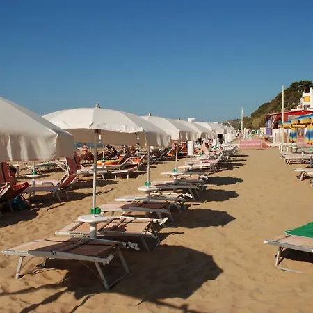 Szálloda Sole San Menaio